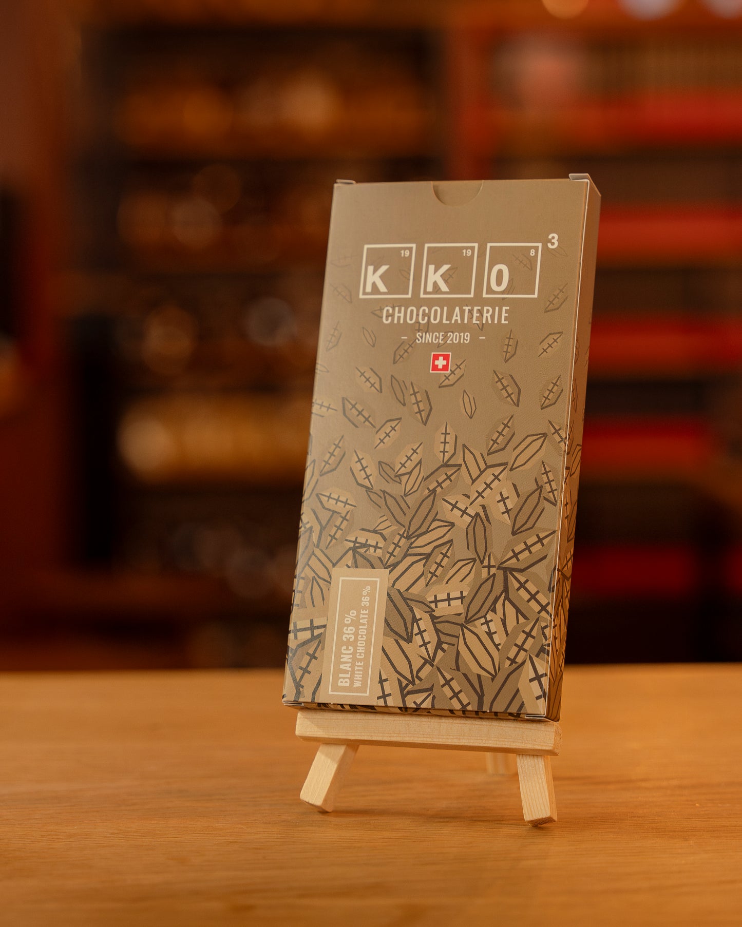 Tablette chocolat blanc Edelweiss 36 % — KKO³, Porrentruy